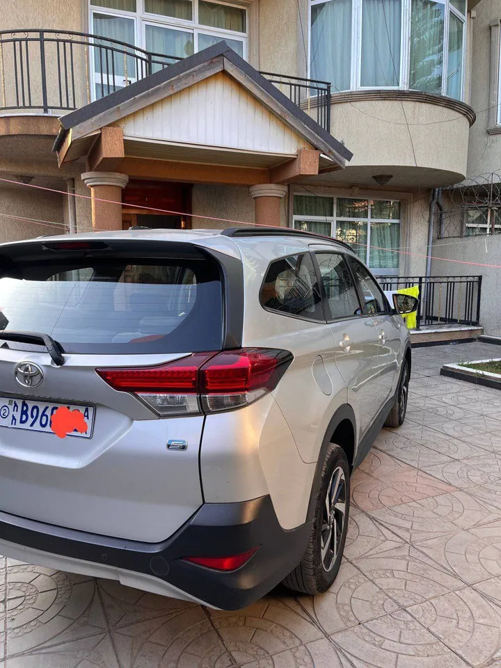Toyota Rush 2021 Automatic Full Option – photo 3