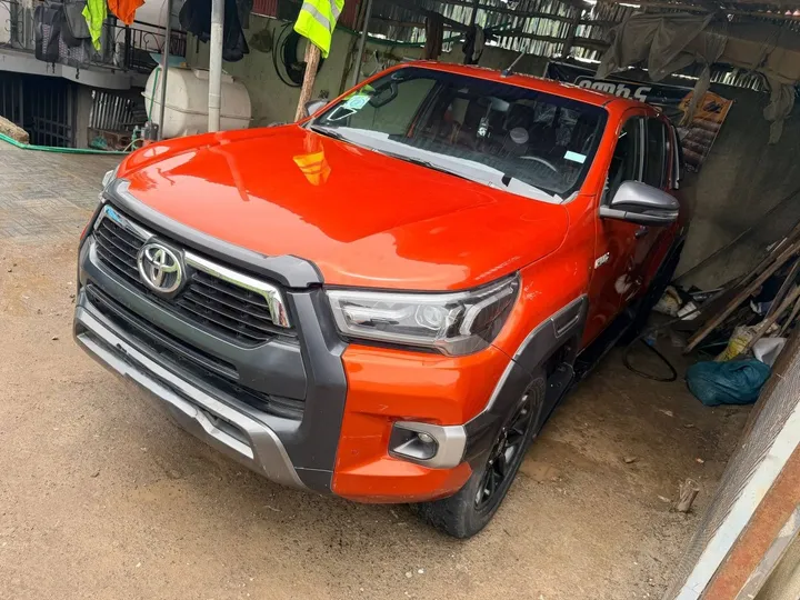 Toyota Hilux Adventure 2021 Double-Cab – photo 3