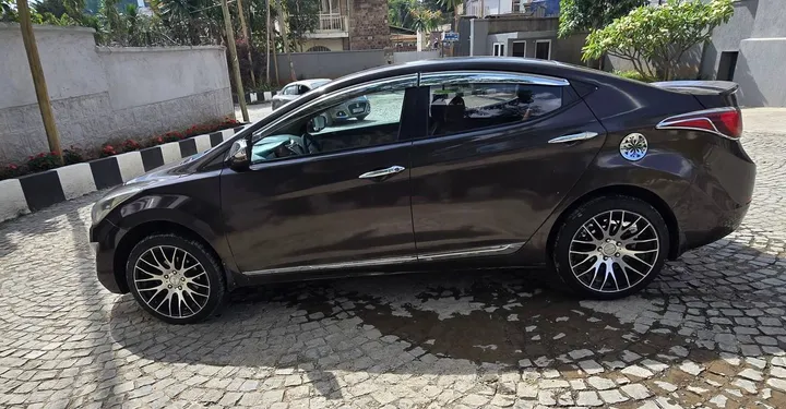 Hyundai Elantra 2014 Automatic – photo 4