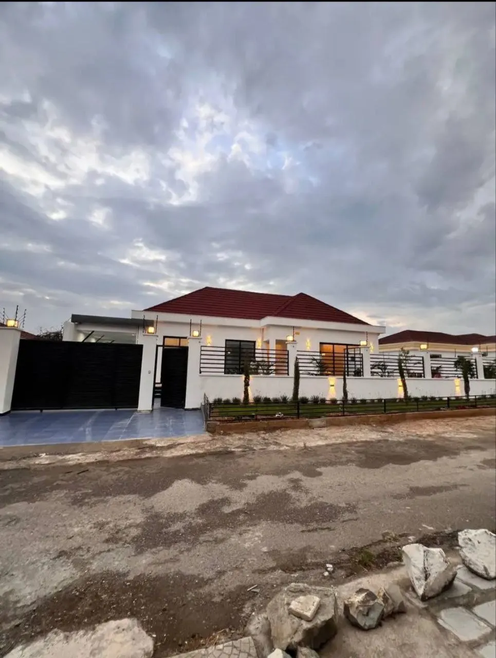 Modern 4 Bedroom Villa in Tafo – photo 8