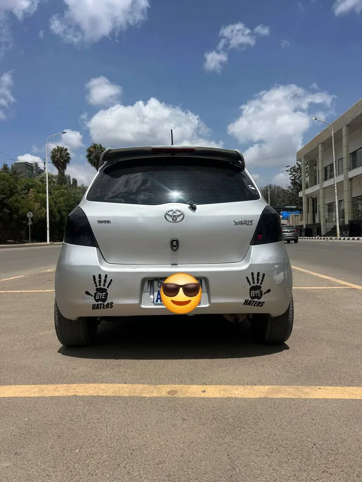 Toyota Compact 2007 Automatic Silver – photo 4