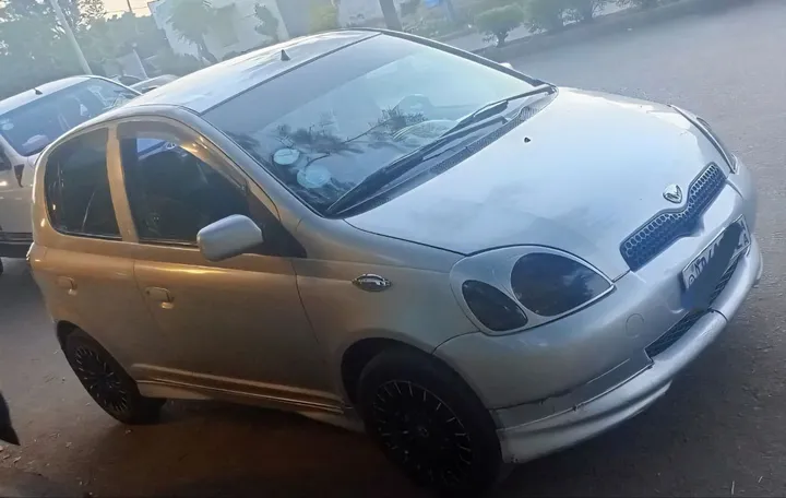 Toyota Vitz Automatic – photo 6
