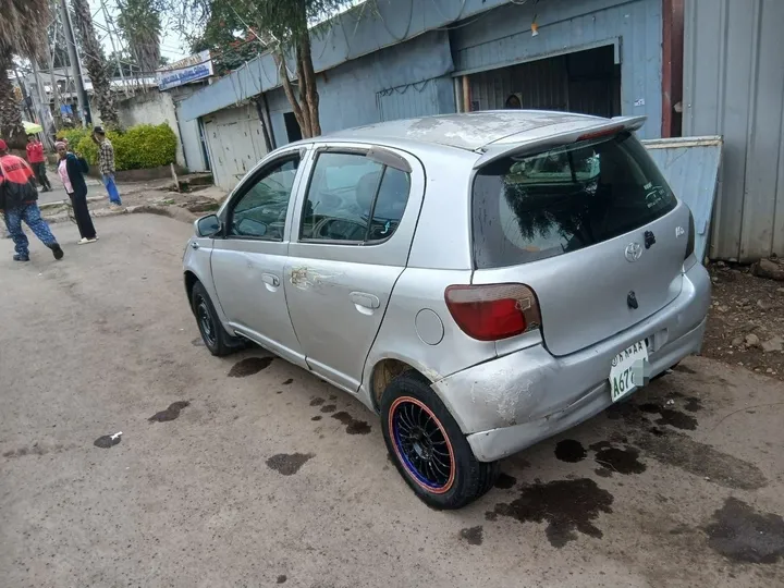 Toyota Vitz 2001 Automatic – photo 4