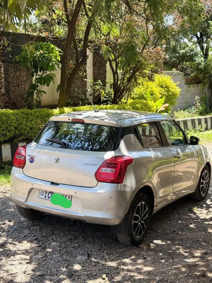 Suzuki Swift 2022 Automatic – photo 4