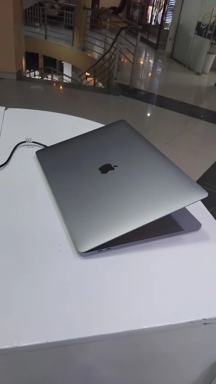 Apple MacBook Pro 2017 i7 – photo 6