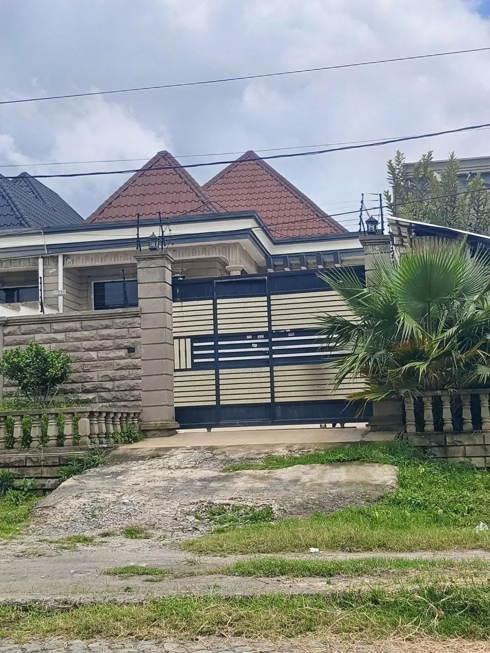 Beautiful Villa House in Summit – photo 8