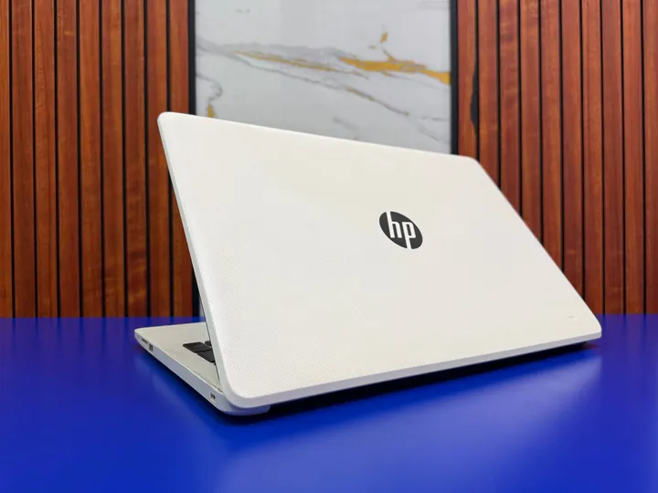 HP Notebook 250 Touchscreen Laptop – photo 6