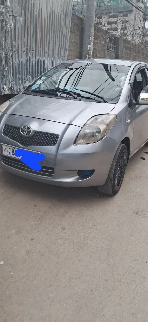 Toyota Yaris Compact 2007 – photo 6