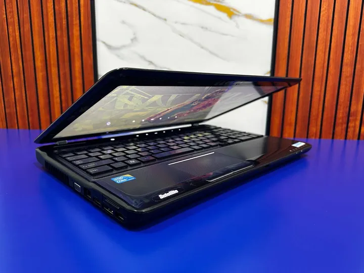 Toshiba Core i5 8GB 500GB Laptop – photo 6