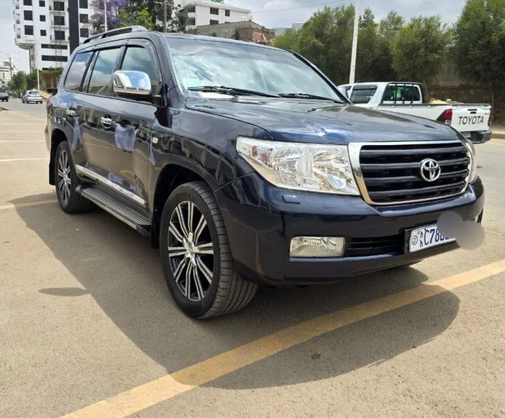 Toyota Land Cruiser V8 2010 – photo 5