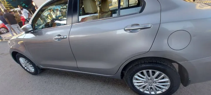 Suzuki Dzire 2022 Automatic – photo 5