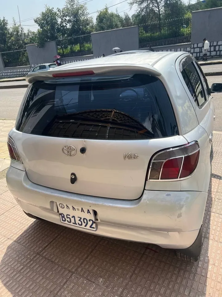 Toyota Vitz 2001 Automatic – photo 4