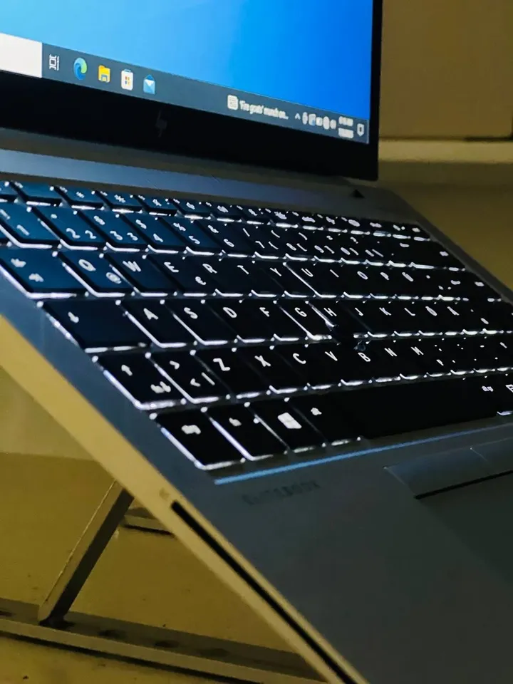 HP EliteBook 840 G8 – photo 3