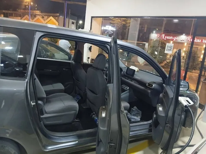 Wuling Hongguang Hybrid Van 2025 – photo 4