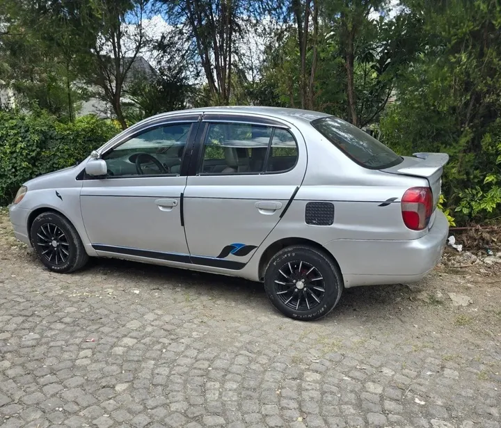 Toyota Platz 2001 Automatic – photo 4