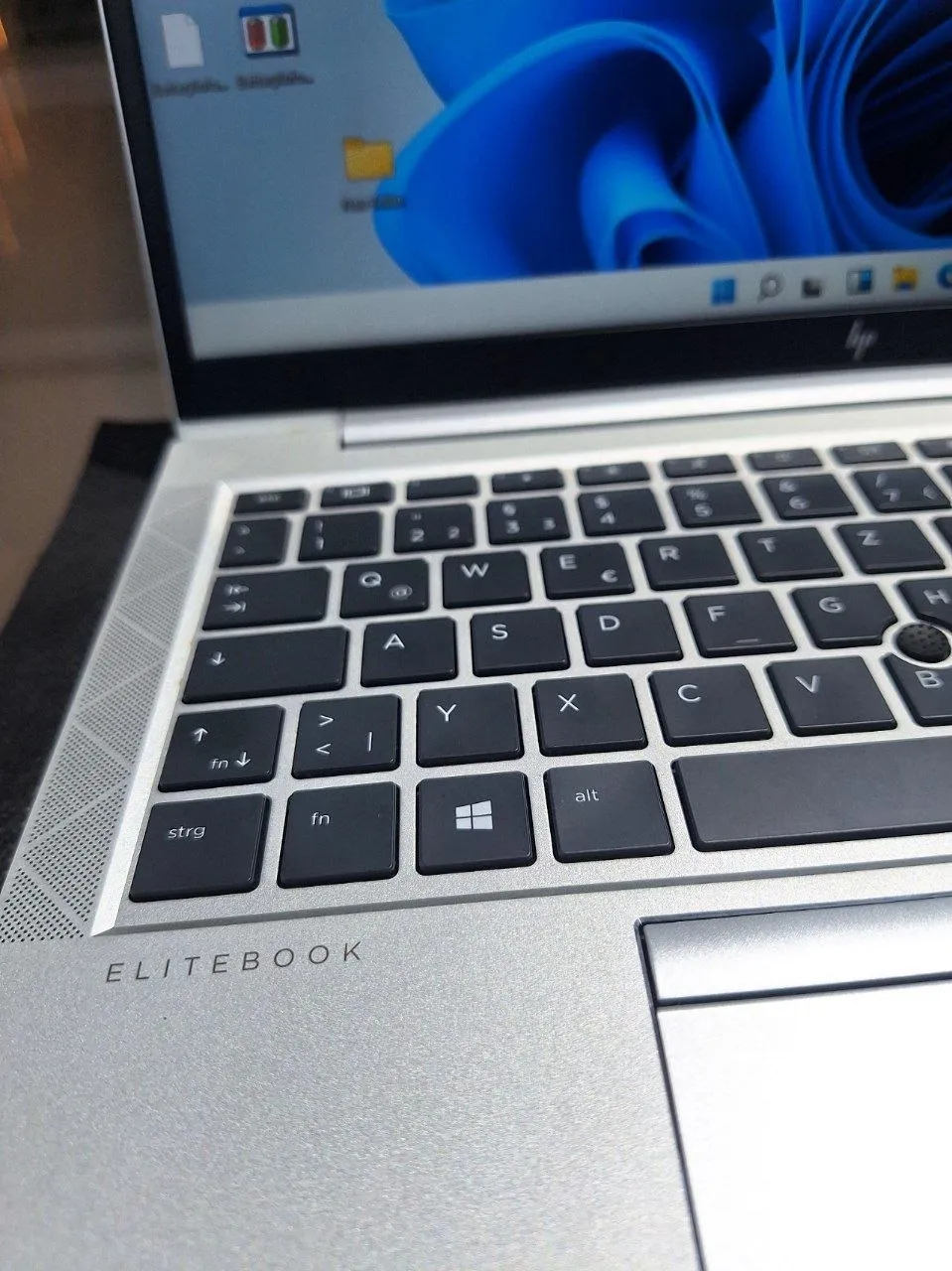 HP EliteBook 840 G7 i5 Laptop – photo 3