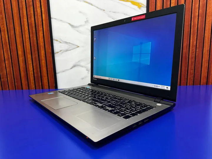 Toshiba Satellite C55-C i7 Laptop – photo 4