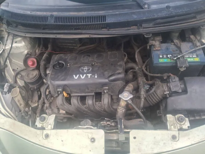Toyota Yaris Sedan 2007 – photo 10