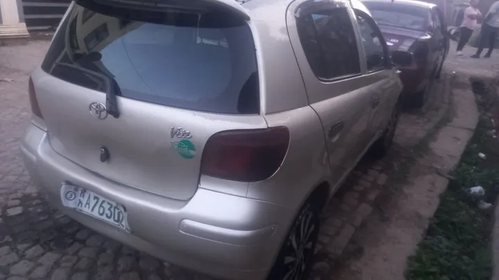 2002 Toyota Vitz Automatic – photo 7