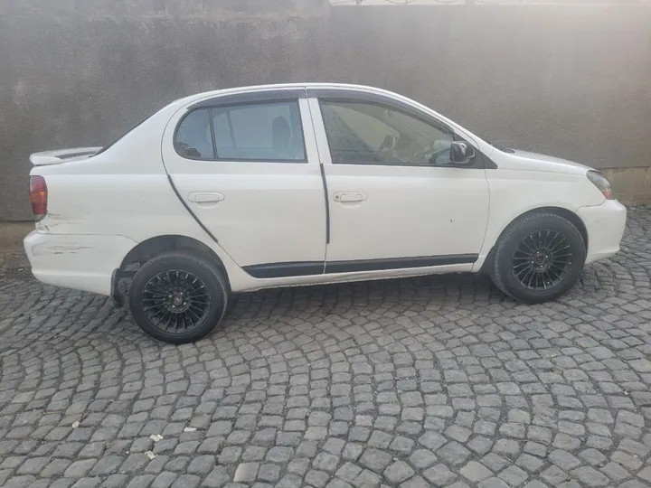 Toyota Platz 2002 Automatic – photo 5