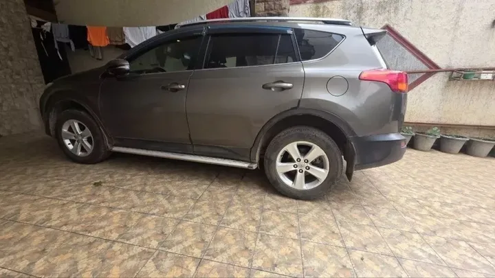 Toyota RAV4 2014 – photo 4