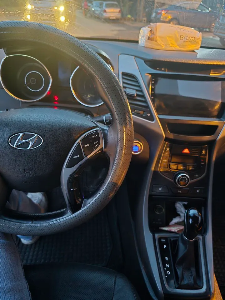 Hyundai Avante 2015 Automatic – photo 6