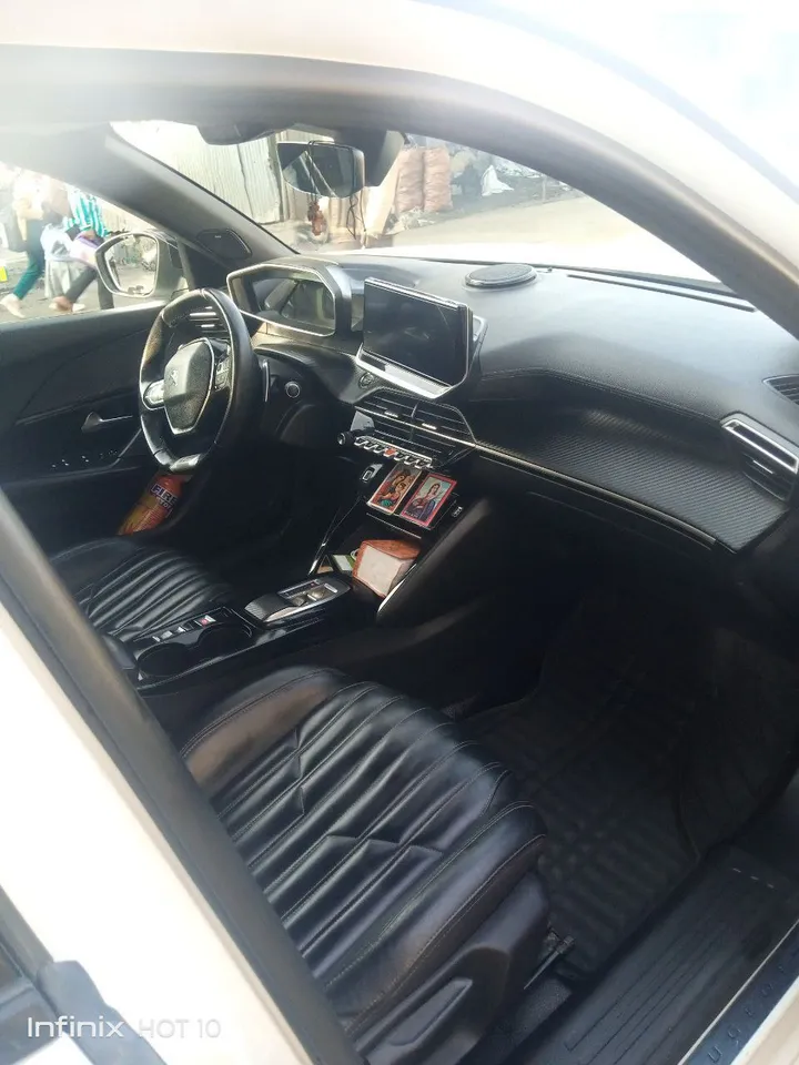 Peugeot 2008 GT 2022 SUV – photo 3