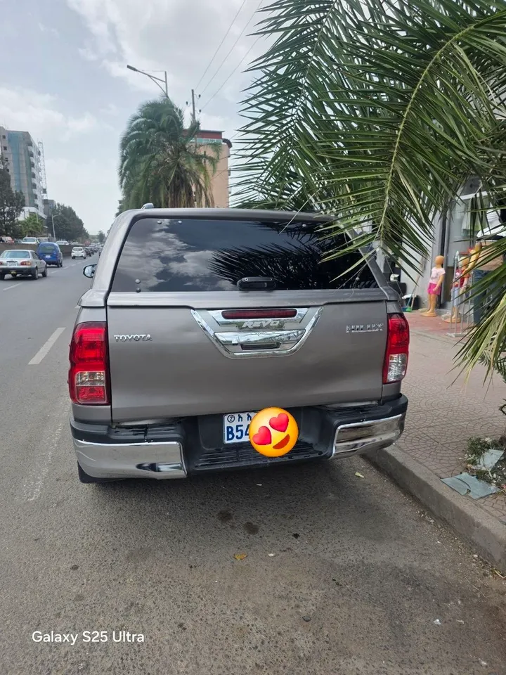 Toyota Revo Pickup 2020 Manual – photo 3
