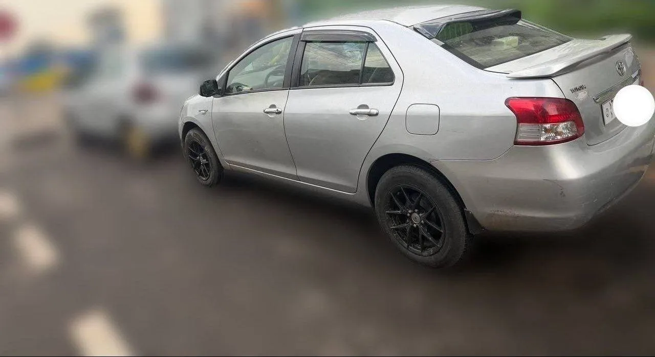 2007 Toyota Yaris Sedan Manual – photo 4