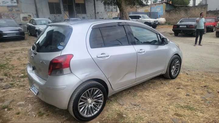 Toyota Vitz 2008 Hatchback – photo 3