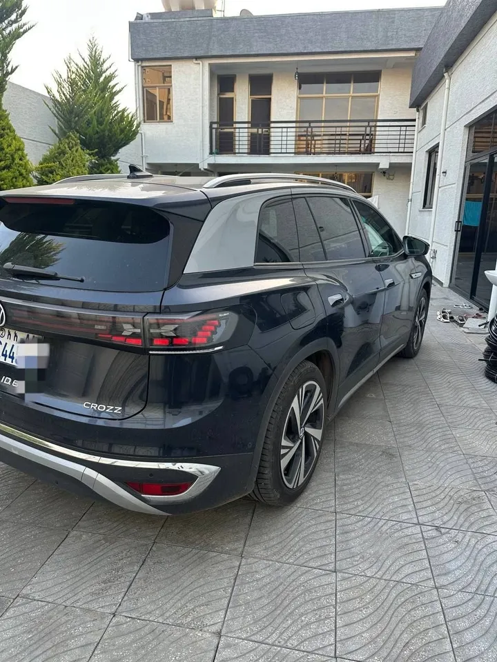 Volkswagen ID.6 Crozz Pro 2022 – photo 3