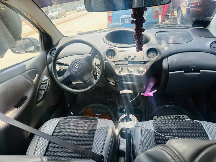 Toyota Vitz 2004 Automatic – photo 6
