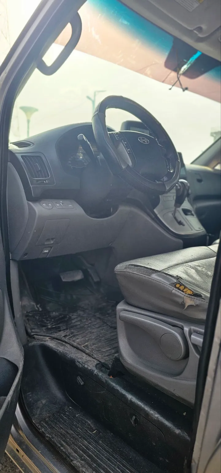 Hyundai Grand Starex 2014 Automatic – photo 6
