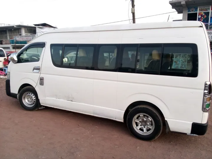 Toyota High Roof Van 2014 – photo 4