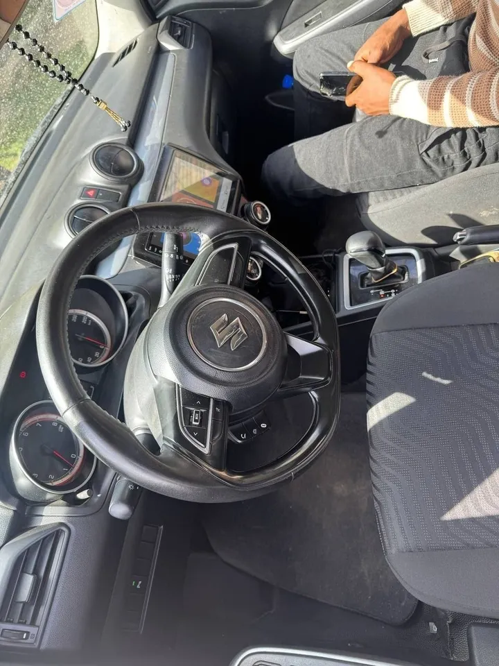 Suzuki Swift 2020 Automatic – photo 3