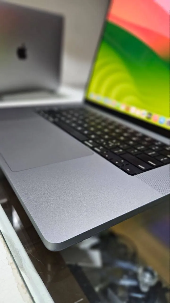 Apple MacBook M1 Pro 16 Inch – photo 3