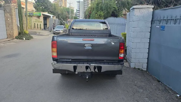 Toyota Hilux 2008 Manual 4WD Pickup – photo 6