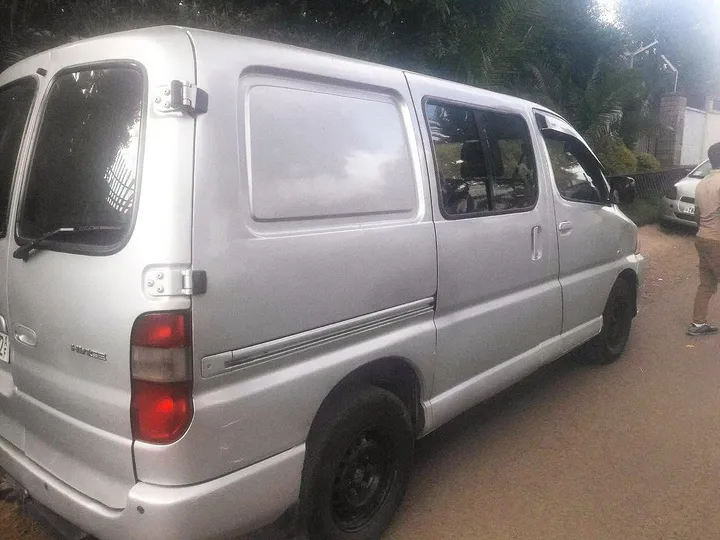 Toyota Dolphin D4D 2008 – photo 3