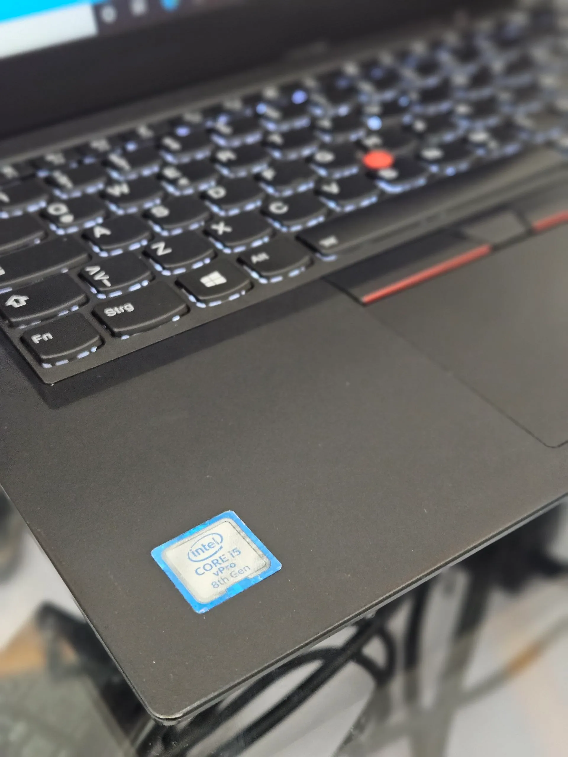 Lenovo ThinkPad X390 Touchscreen Laptop – photo 3