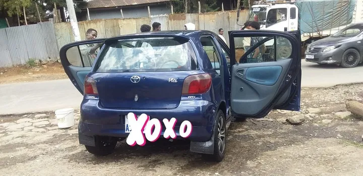 2001 Toyota Vitz Automatic – photo 4