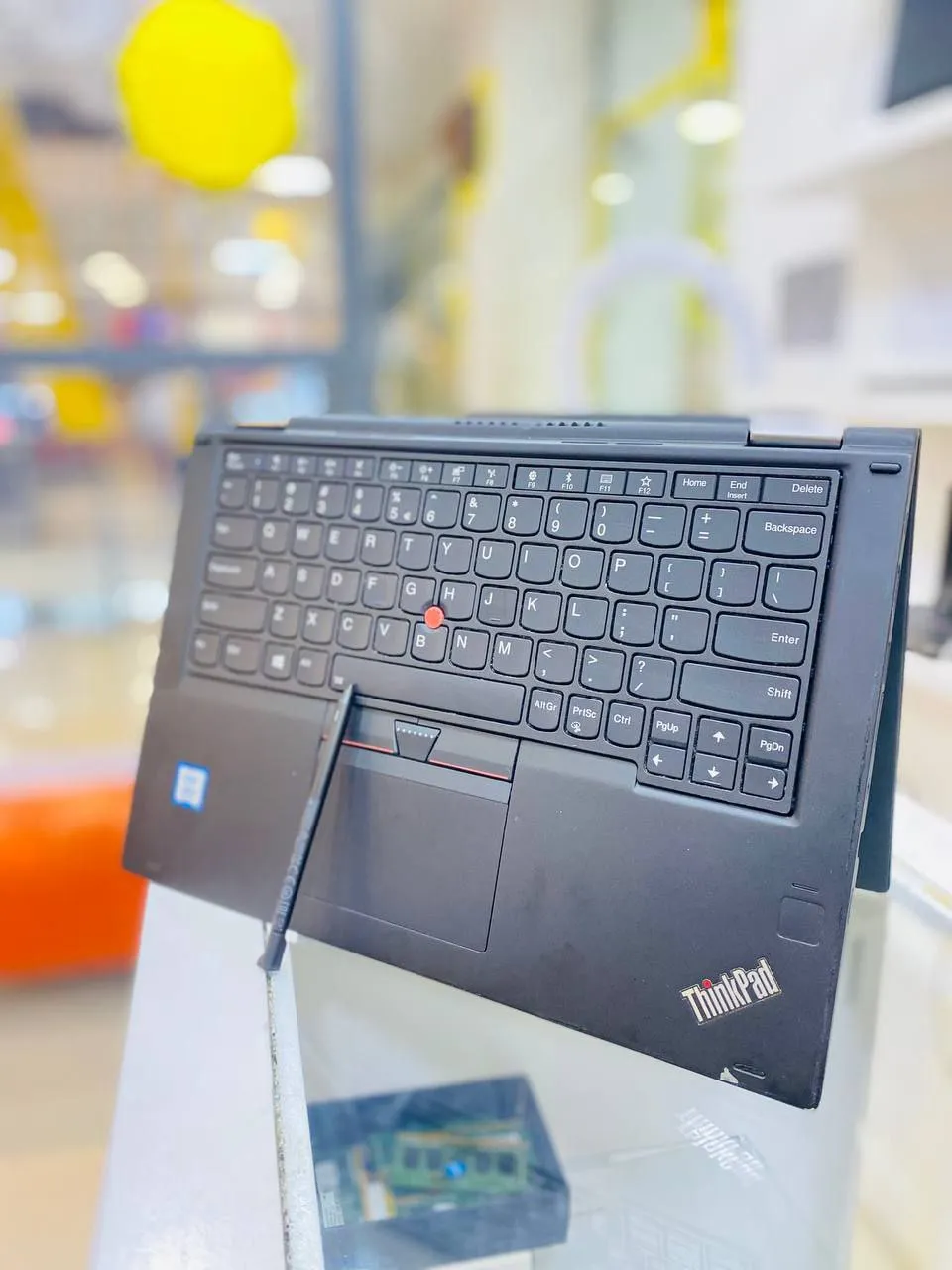 Lenovo Yoga X380 Convertible Laptop – photo 4