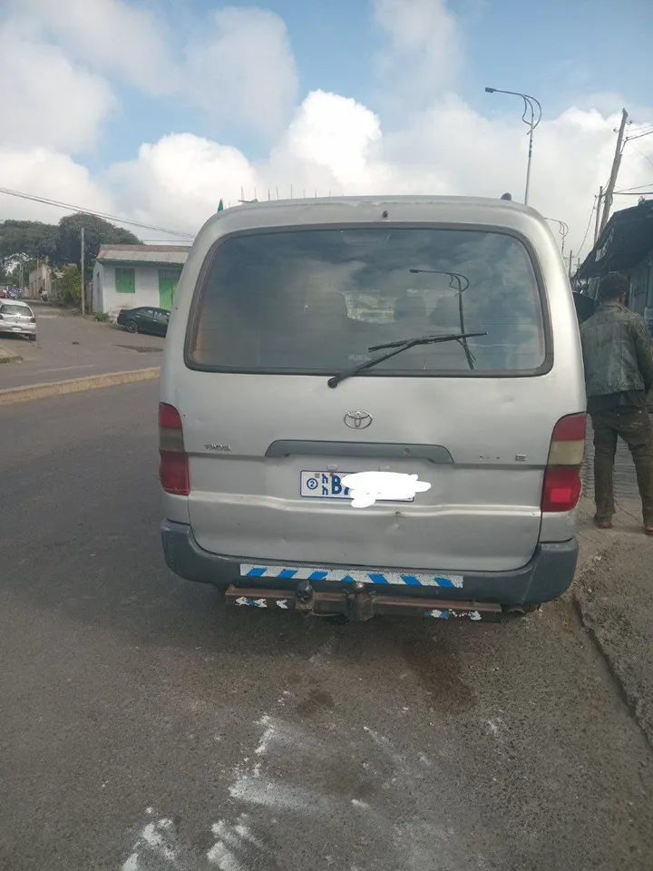 Toyota D4D Van 2006 – photo 9