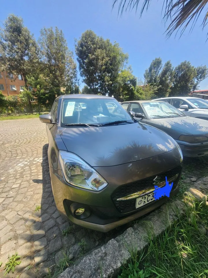Suzuki Swift 2022 Automatic – photo 5