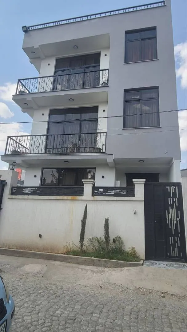 Modern G+2 Terrace House in Figa – photo 3