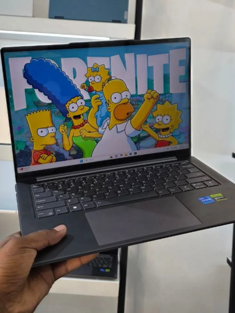 Lenovo Yoga Pro 7 14s – photo 3