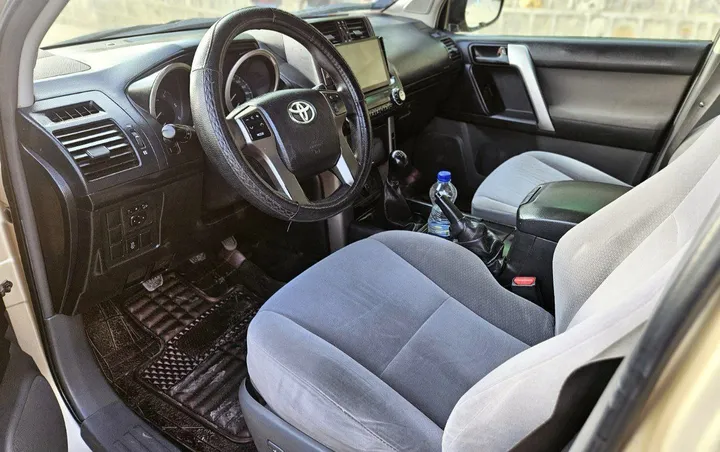 Toyota Land Cruiser Prado 2012 Diesel – photo 3