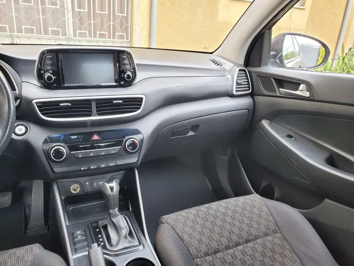 Hyundai Tucson 2018 Dubai SUV – photo 8
