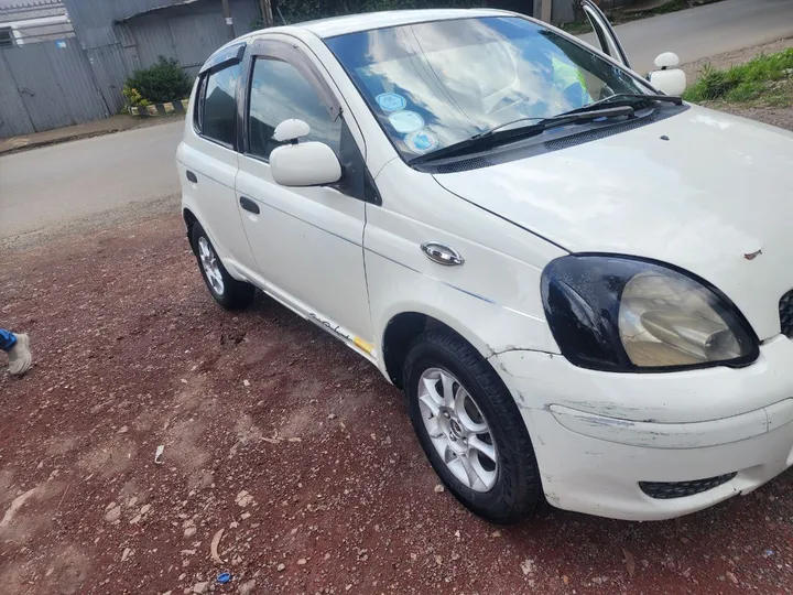 Toyota Vitz 2003 Automatic – photo 3