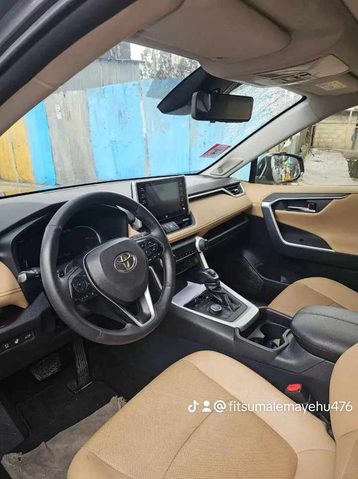 Toyota RAV4 2019 AWD Automatic – photo 4