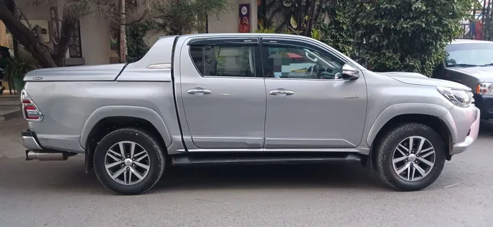 Toyota Hilux Double Cab 2017 – photo 4